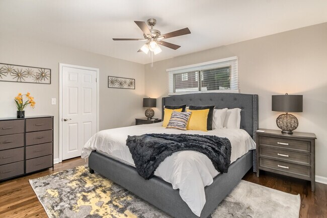 649 Edgebrook Terrace unit ID1285083P, Elgin, IL 60120 - photo 3