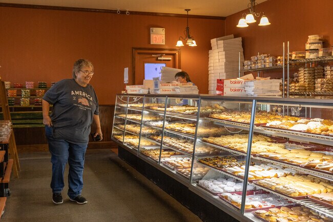 Concannon's Bakery Cafe in Lantern-Pearwood-Keller has some of the best donuts in town.