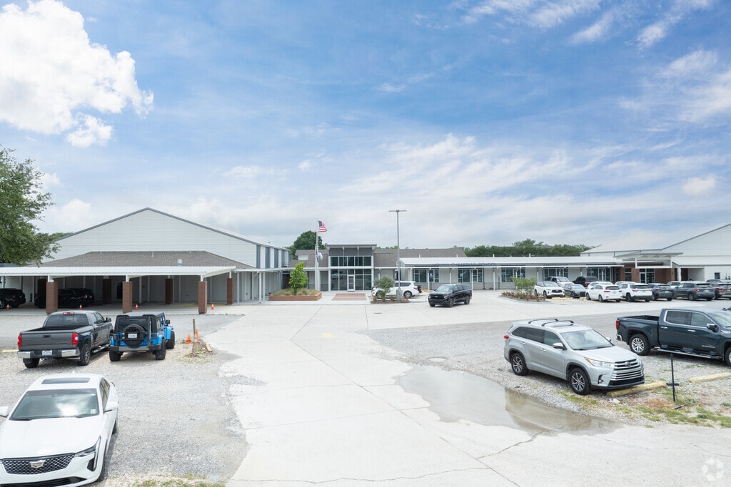Houma Christian School is a private school serving students from elementary through high school.