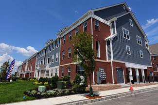 500 Goldsborough Dr, Bayonne, NJ 07002