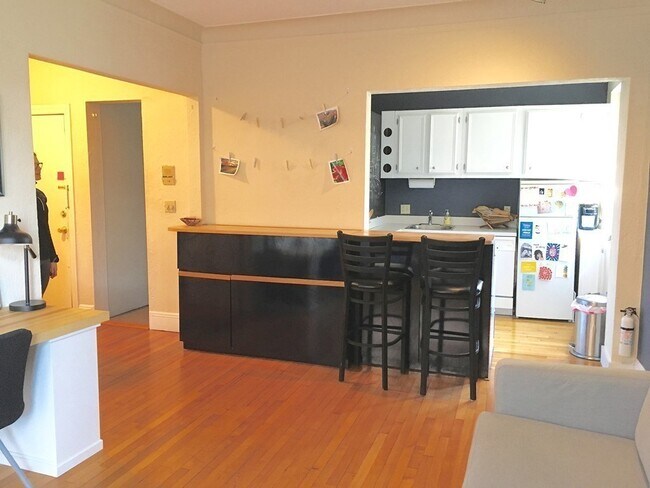4 Chiswick Rd unit 5, Boston, MA 02135 - photo 3