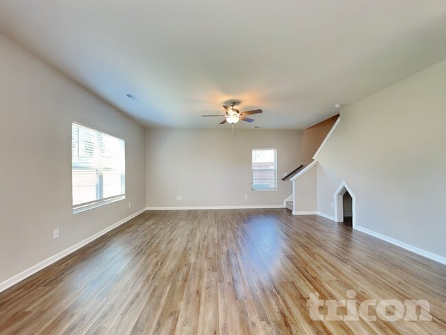 741 Rolling Creek Cir, Clayton, NC 27520 - photo 3