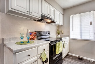 501 116th Ave N, Saint Petersburg, FL 33716