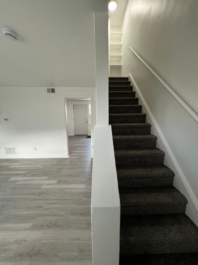 19 Channing Place unit 19 Channing place, Tonawanda, NY 14150 - photo 2