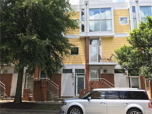 Walk-up to apartment with street parking