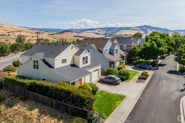 Crownman Mill has town homes with stunning views of mountains.