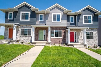 625 Catherine Dr, Tiffin, IA 52340