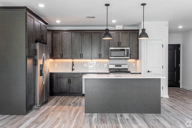 THE GRAND AT MORRIS, Elizabeth, NJ 07208 - photo 2