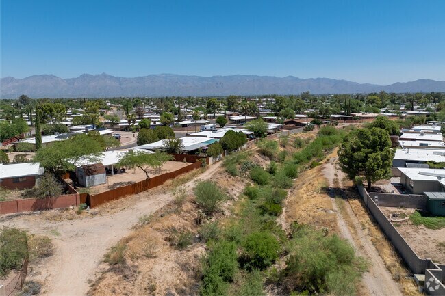 Carson Corner sits near a wash that may fill with water during heavy storms.