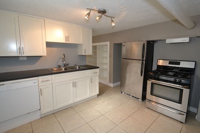 2043 N Avers Ave unit J06P, Chicago, IL 60647 - photo 2