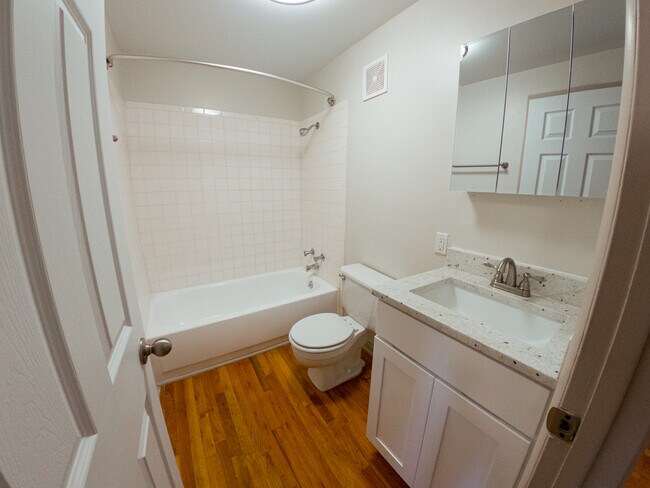 Apollo & Aurora Apartments, Indianapolis, IN 46202 - photo 6