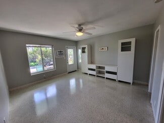 2297 NE 2nd Ave Unit B, Boca Raton, FL 33431