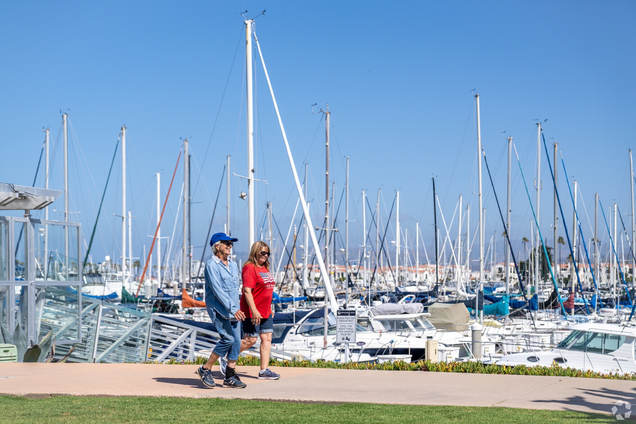 Masts stand tall in West Outer Oxnard's harbors.