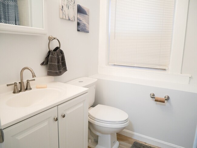 6 Beals St unit 1, Brookline, MA 02446 - photo 6