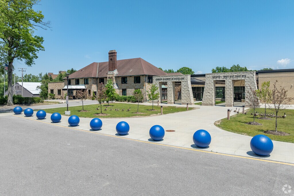 Hebrew Academy of Cleveland Boys Jr High School