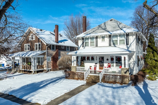The homes in Jefferson vary, from historic homes near the center of town to new construction on the outskirts.