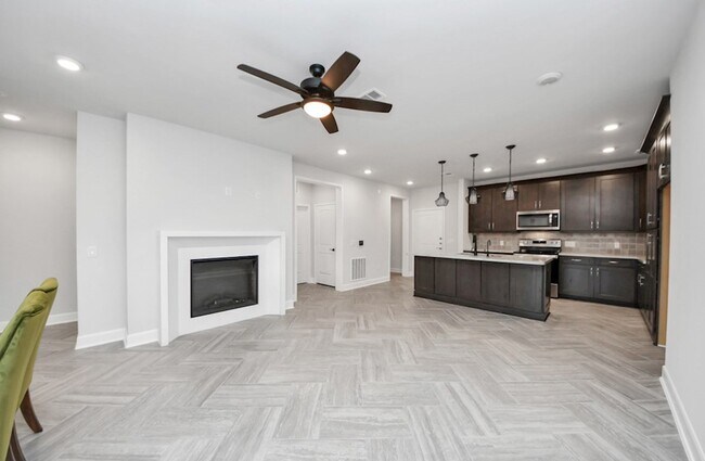 Gatherings at Westview unit 3104, Houston, TX 77055 - photo 3