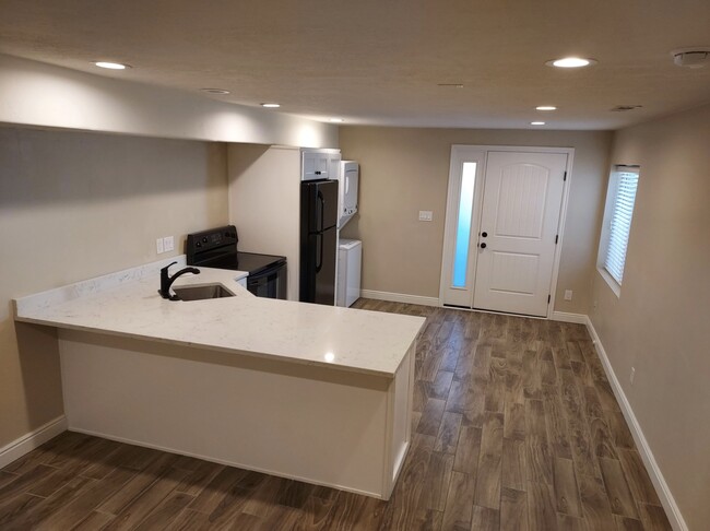 Kitchen 1