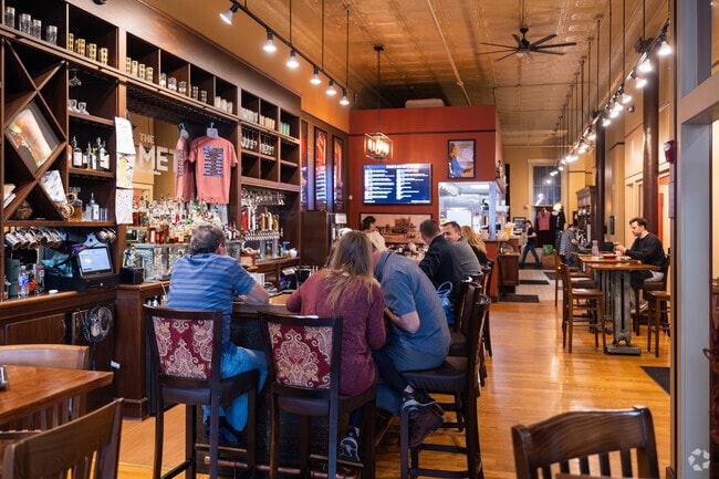 The Met in Westgate offers handcrafted beer and a wonderful American fare menu.