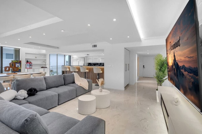 468 Golden Isles Dr unit ID1372321P, Hallandale Beach, FL 33009 - photo 3