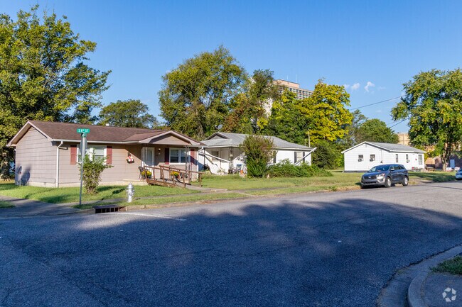Rows of ranch style homes can be found in Walter Jetton.