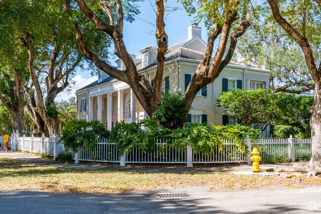 Country Club Section has a variety of different styles of homes including Georgian-style homes.