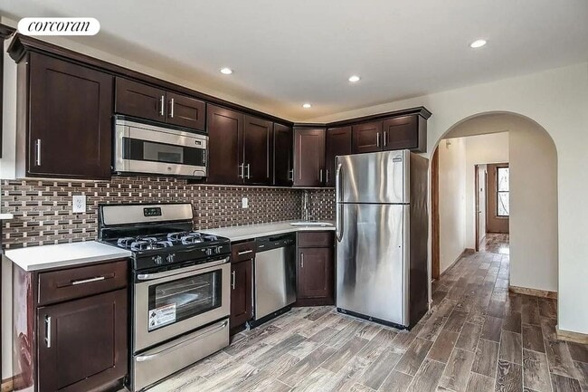 1250 Herkimer St, Brooklyn, NY 11233 - photo 4