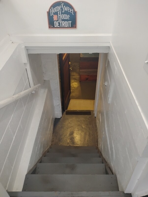 807 E 14 Mile Rd, Clawson, MI 48017 - photo 6