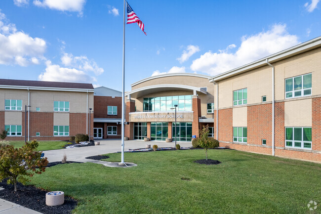 Dennis Elementary School is located in Springboro, Ohio.