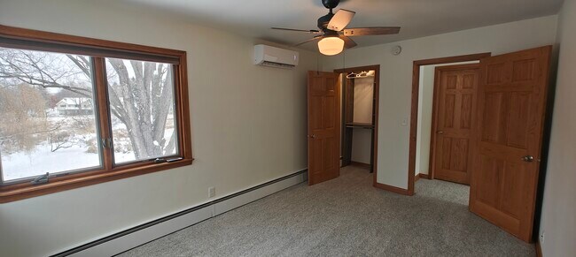 2473 Lake Ave unit 2, Saint Paul, MN 55110 - photo 7