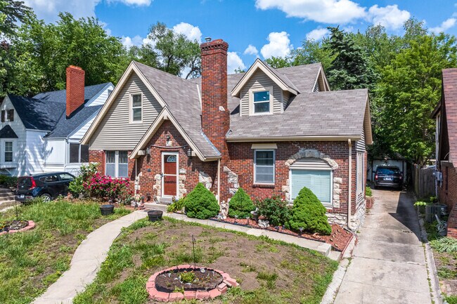 Two story homes with brick facades have been spotted throughout the Citadel Center neighborhood.