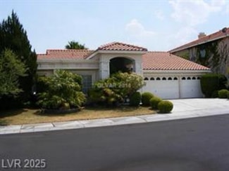 8725 Castle Hill Ave, Las Vegas, NV 89129