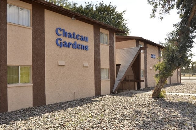 Chateau Gardens Apartments, Glendale, AZ 85301 - photo 2
