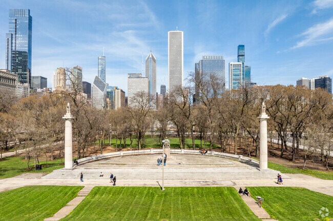 The Loop's Grant Park is full of statues dedicated to historic American figures.