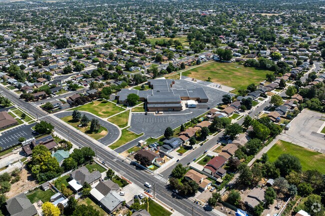 Hunter Elementary School Kindergarten through 6th grade.