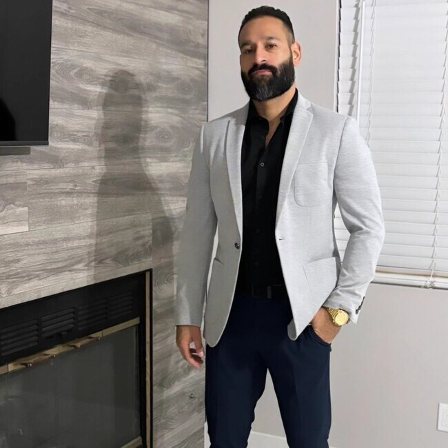 Agent Photo