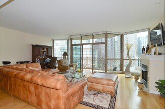 52 W Elm St Unit 3501, Chicago, IL 60610