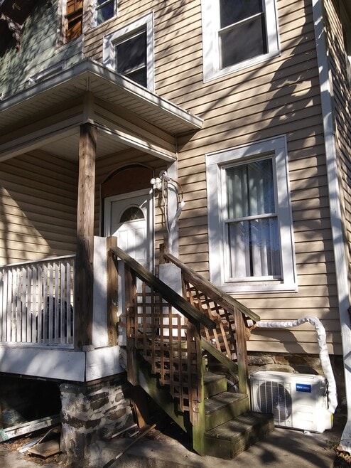 1347 Clipper Heights Ave, Baltimore, MD 21211 - photo 1