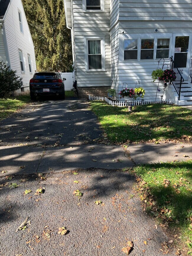 160 Stafford Ave unit Eastwood's Finest 2, Syracuse, NY 13206 - photo 6