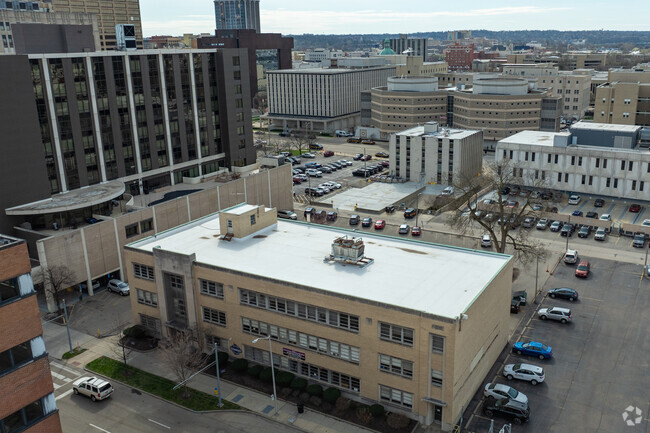 Learn everything there is to learn at Dayton Business Technology High School.