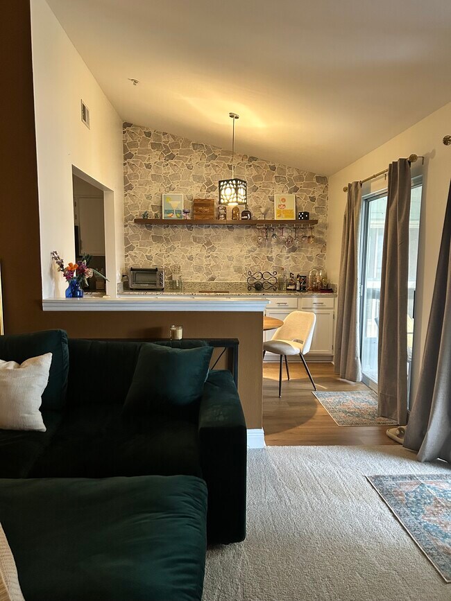 5266 Whitstable Way unit 5, Orlando, FL 32812 - photo 7