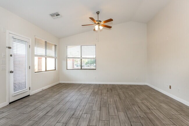 4715 W Harwell Rd, Laveen, AZ 85339 - photo 7