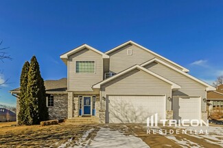 1282 Jefferson St S, Shakopee, MN 55379