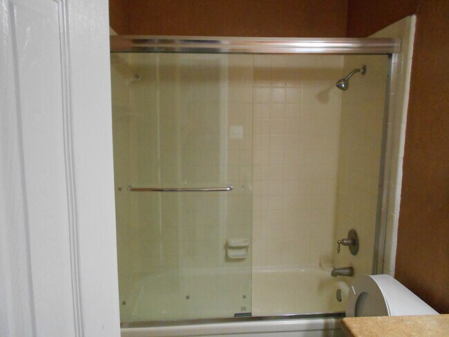 9000 Bissonnet St unit 1004, Houston, TX 77074 - photo 7