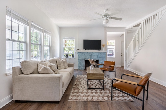 1023 E Broad St, Tampa, FL 33604 - photo 4