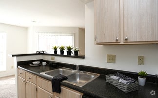 7605 Washington Village Dr, Centerville, OH 45459