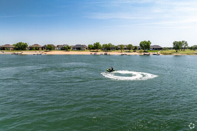 Harbor Isle has a large lake for residents to enjoy.