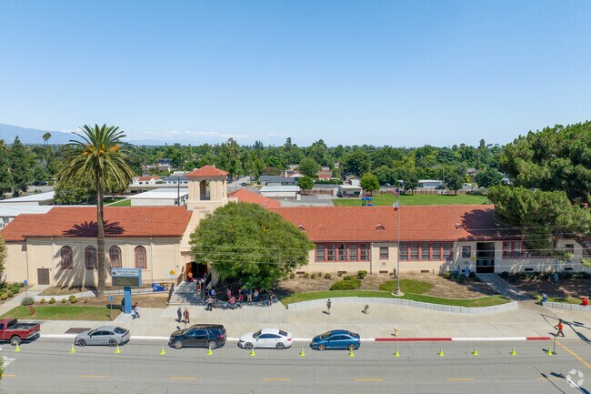 Abraham Lincoln Elementary in Pomona serves students from kindergarten to grade five.