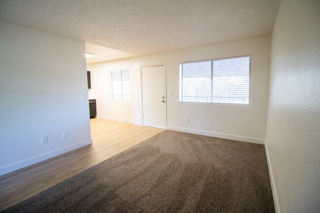 The Manhattan, Mesa, AZ 85203 - photo 7