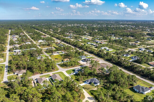 While Harris is quickly developing, there are still a large number of vacant lots available.